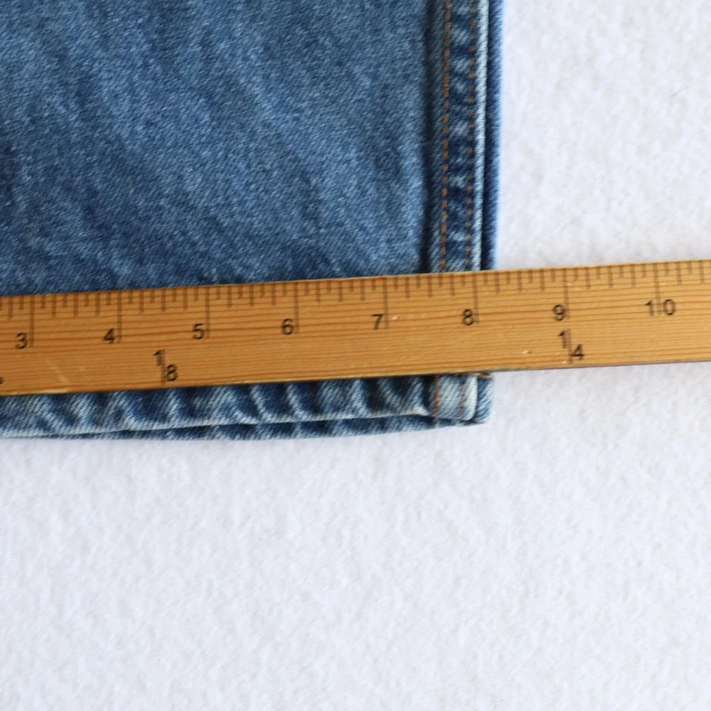 Vintage Y2K Levis 550 Jeans Men's 36x30 Denim USA Medium Wash 2001